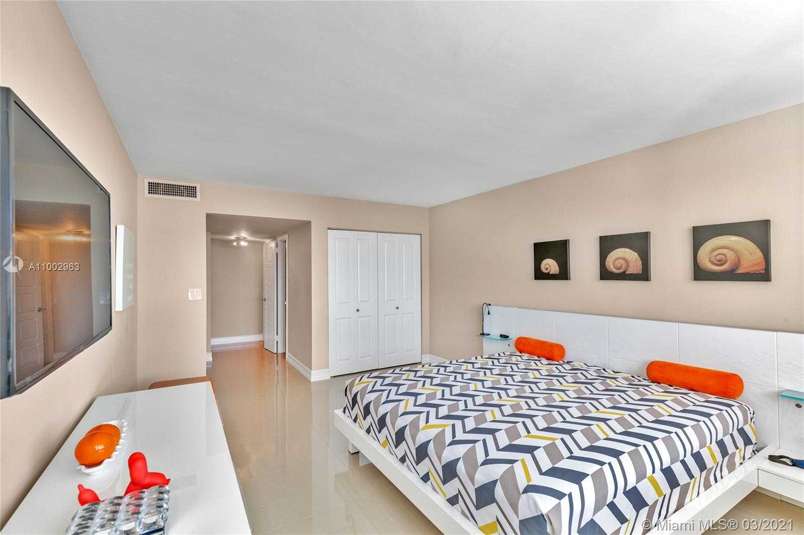 Small Image of 3140 SOUTH OCEAN DR #PH1, Hallandale Beach Number 10