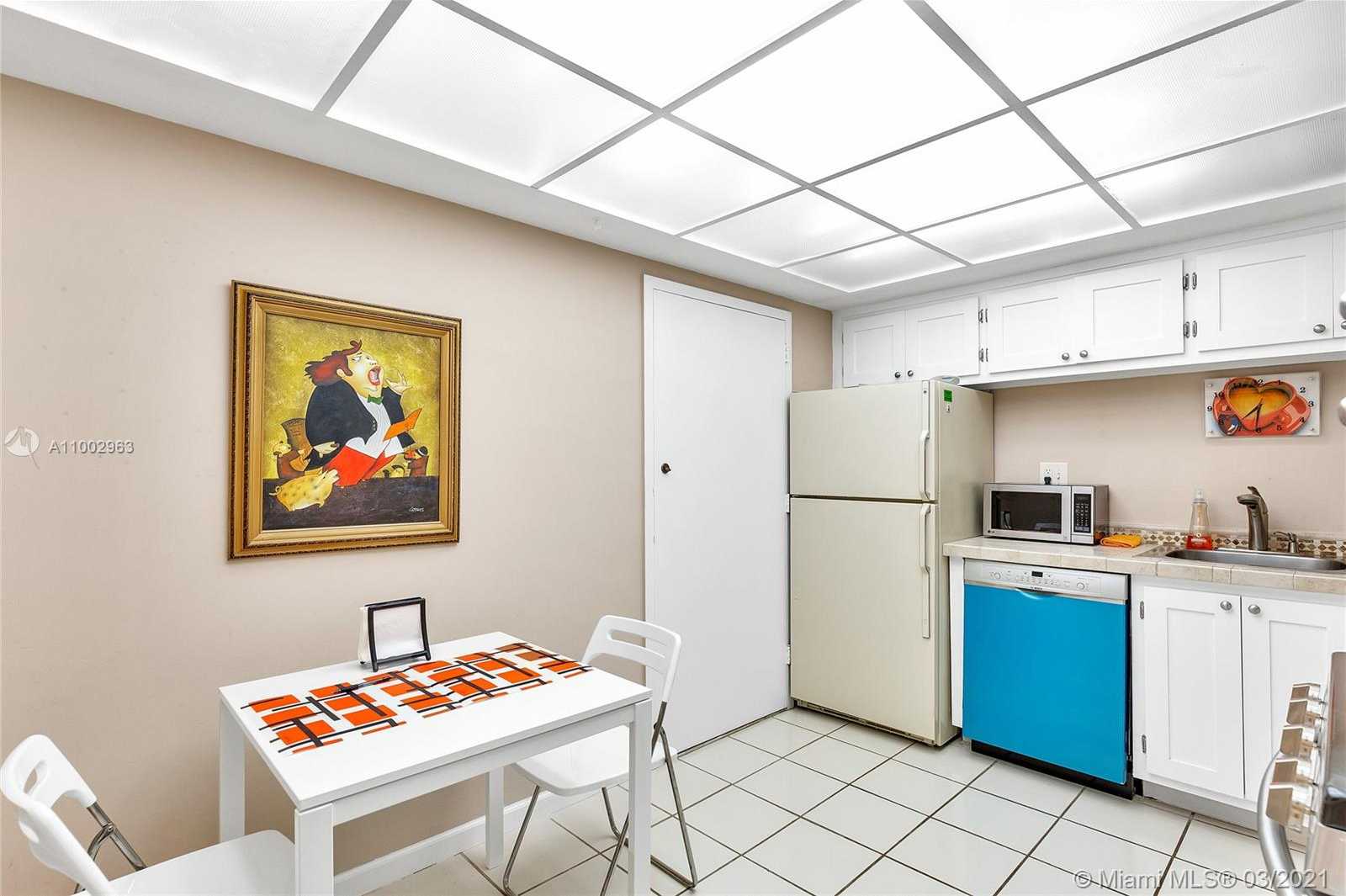 Small Image of 3140 SOUTH OCEAN DR #PH1, Hallandale Beach Number 13