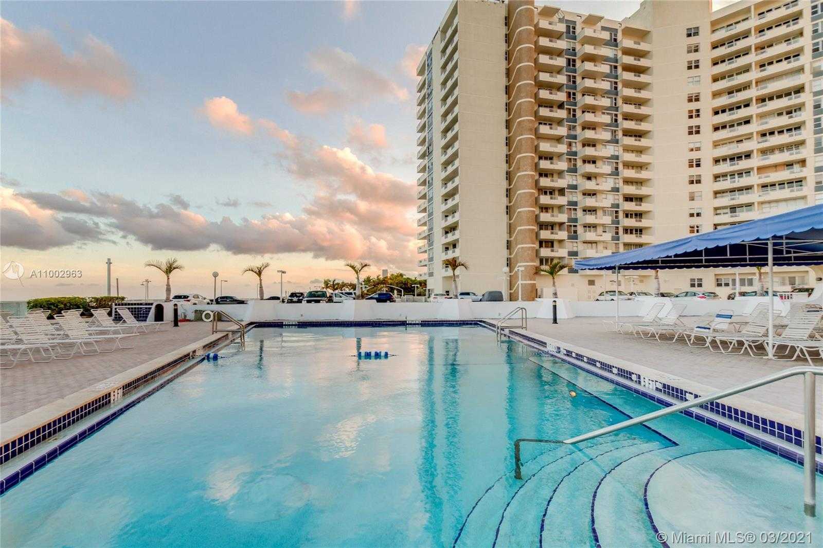 Small Image of 3140 SOUTH OCEAN DR #PH1, Hallandale Beach Number 19