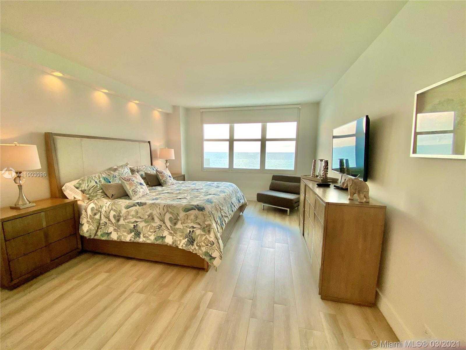 Small Image of 5601 COLLINS AVE #803, Miami Beach Number 11
