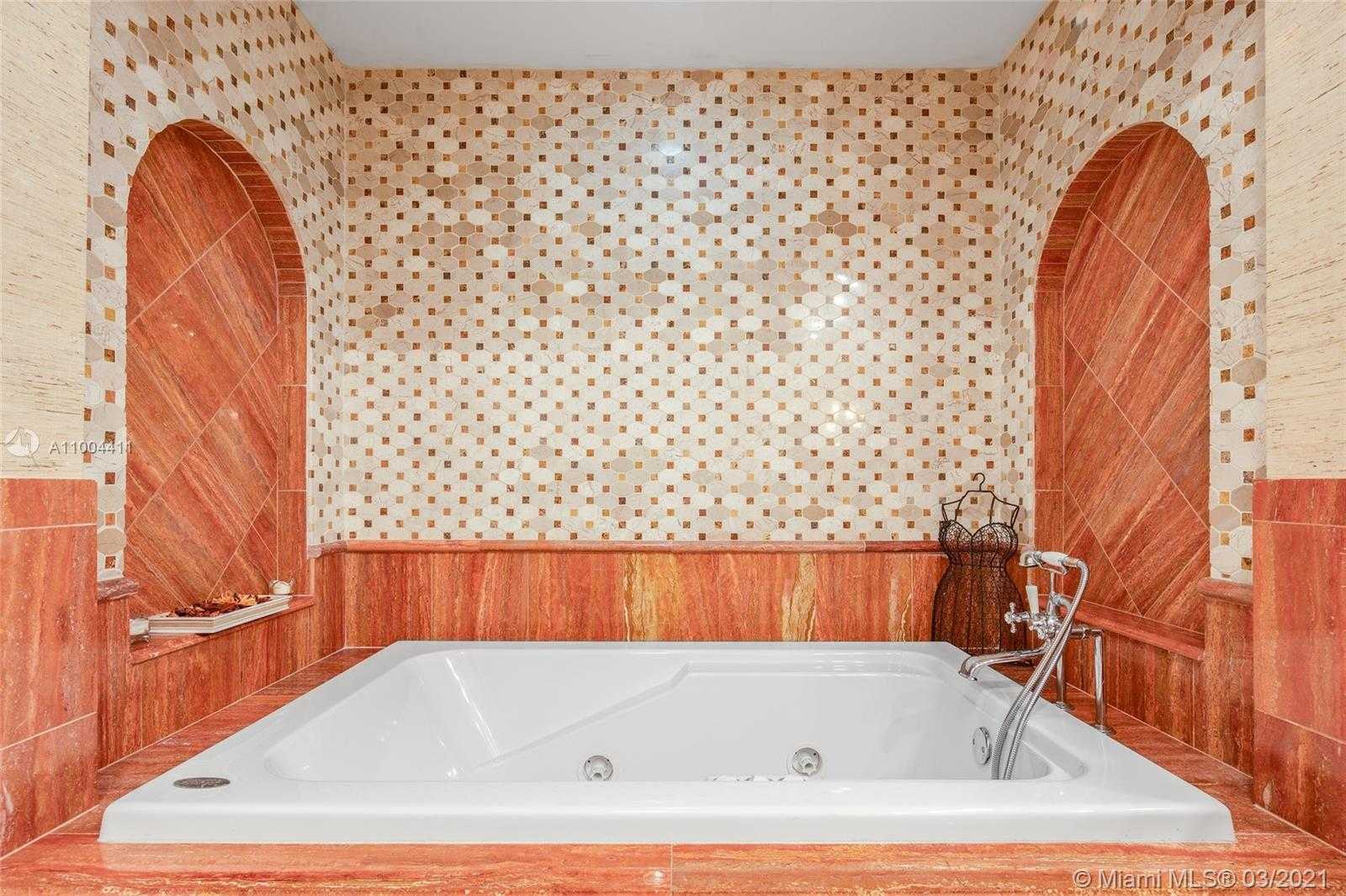Small Image of 17875 COLLINS AVE #1005, Sunny Isles Beach Number 12