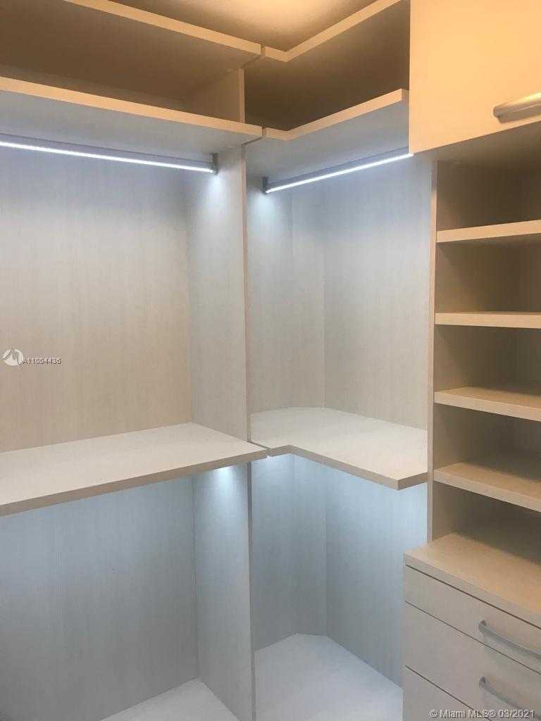 Small Image of 10203 COLLINS AVE #603, Bal Harbour Number 14