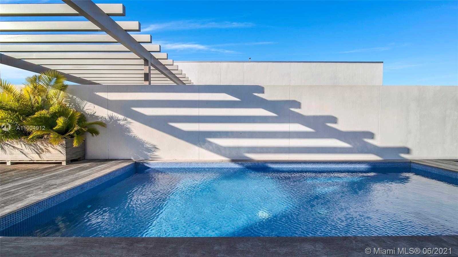 Small Image of 10201 COLLINS AVE #2802 UPHE, Bal Harbour Number 5