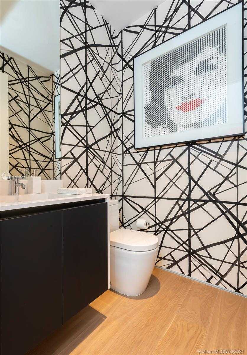 Small Image of 311 MERIDIAN AVE #202, Miami Beach Number 10