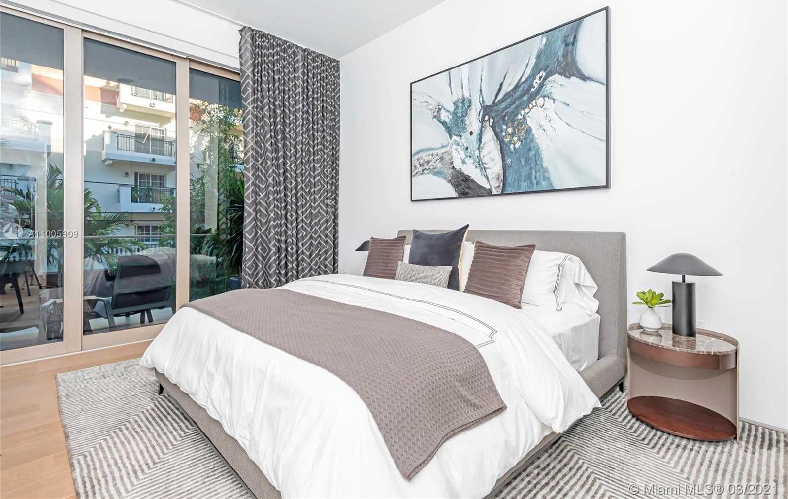 Small Image of 311 MERIDIAN AVE #202, Miami Beach Number 11