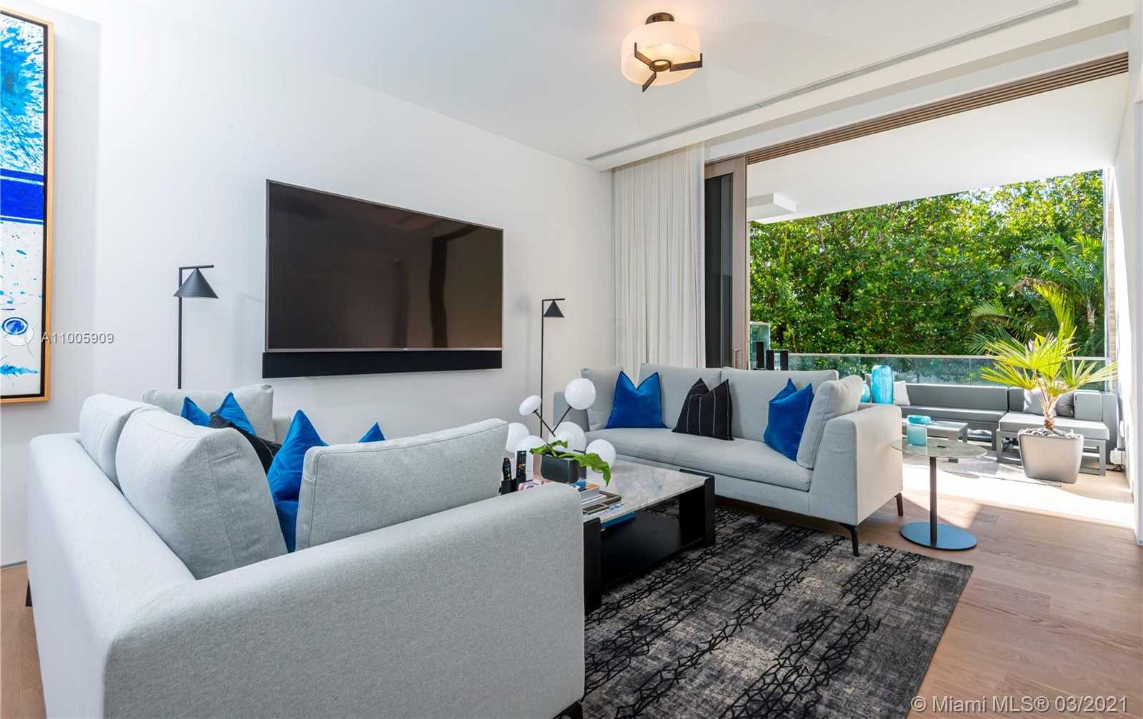 Small Image of 311 MERIDIAN AVE #202, Miami Beach Number 2