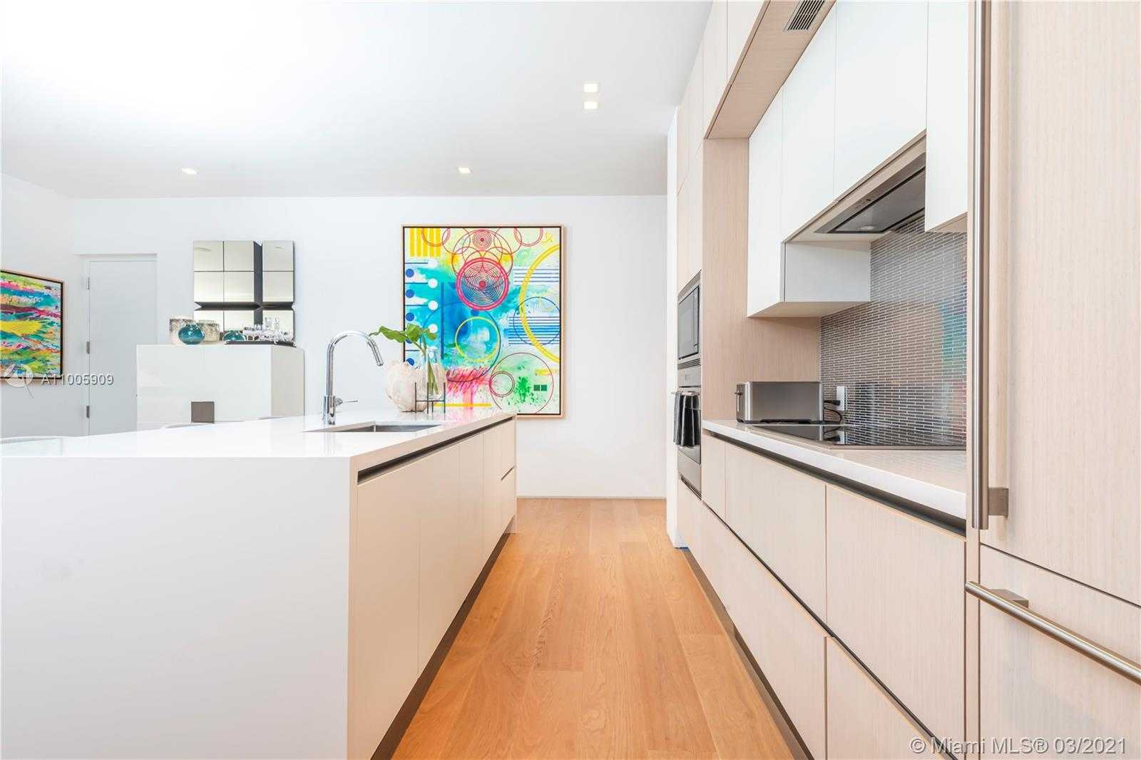 Small Image of 311 MERIDIAN AVE #202, Miami Beach Number 3