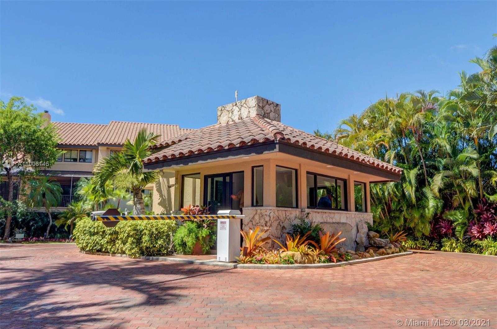 Small Image of 2000 SOUTH BAYSHORE DR #1, Miami Number 14