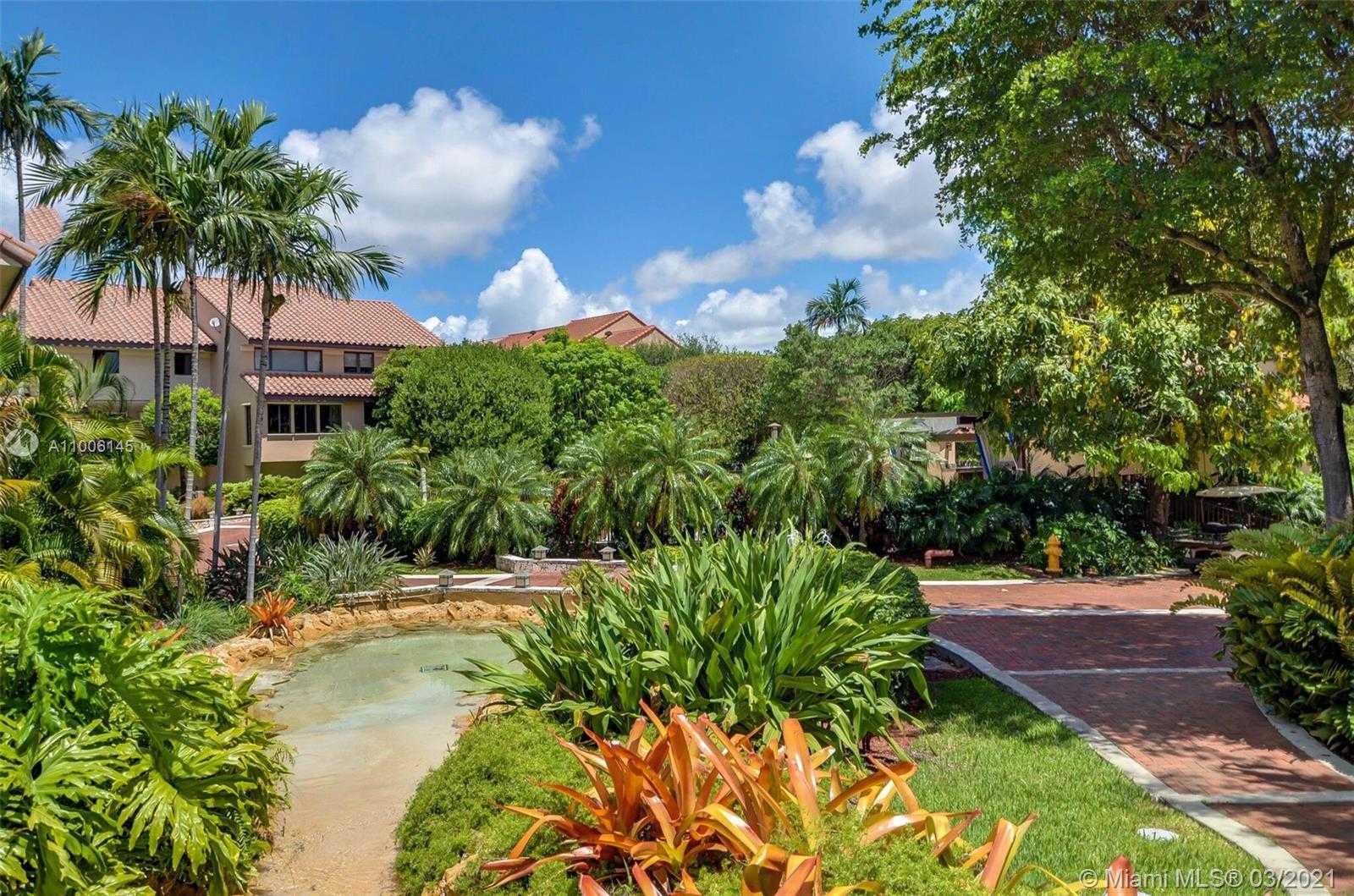 Small Image of 2000 SOUTH BAYSHORE DR #1, Miami Number 15
