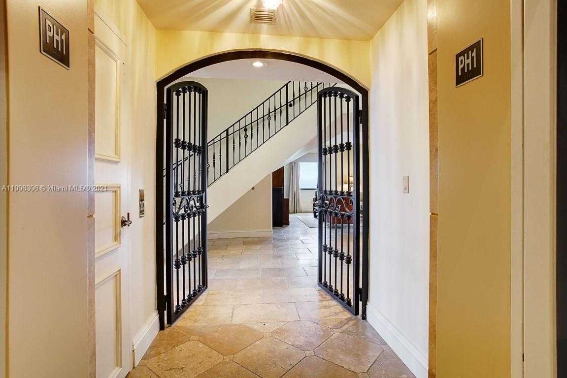 Small Image of 785 CRANDON BLVD #PH1, Key Biscayne Number 7