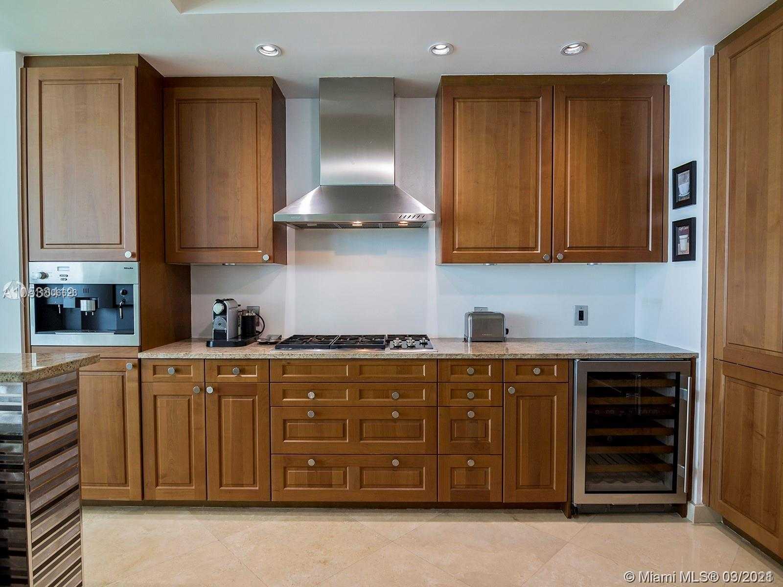 Small Image of 10295 COLLINS AVE #2005, Bal Harbour Number 17