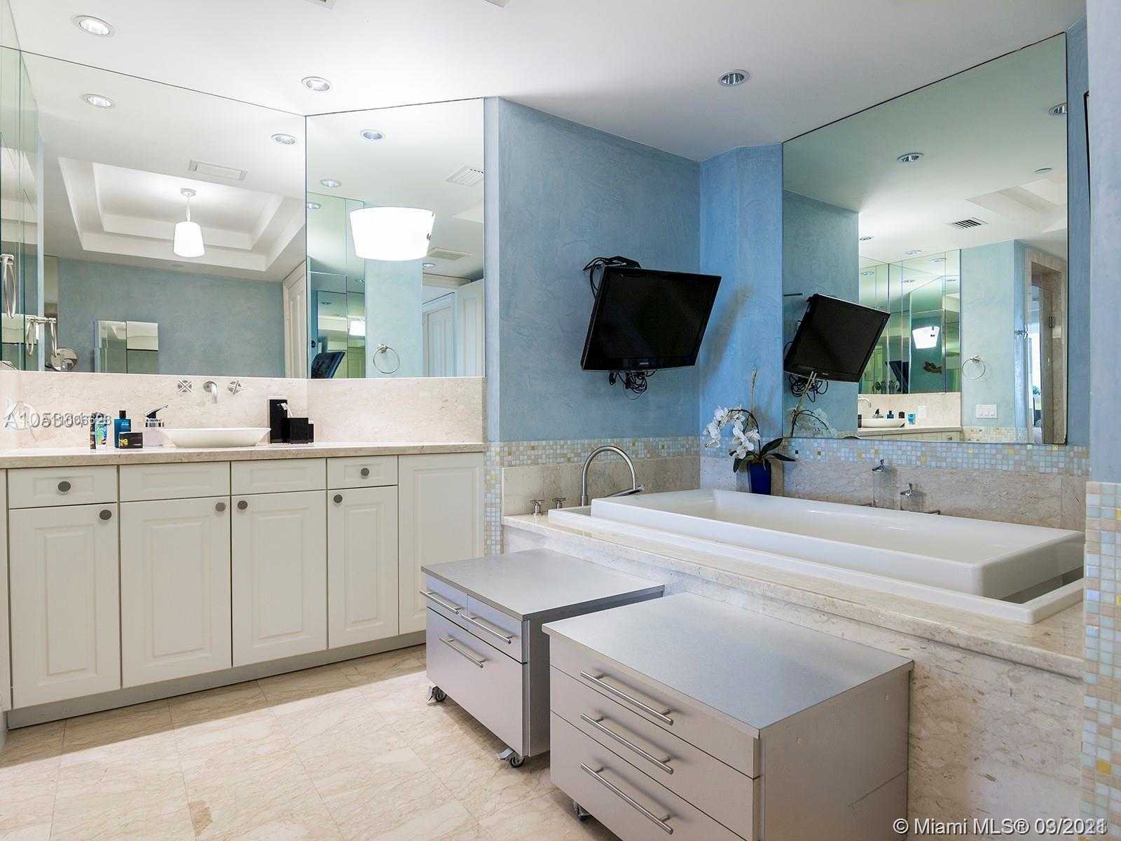 Small Image of 10295 COLLINS AVE #2005, Bal Harbour Number 27