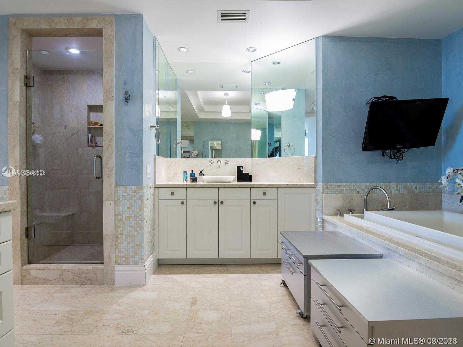 Small Image of 10295 COLLINS AVE #2005, Bal Harbour Number 28