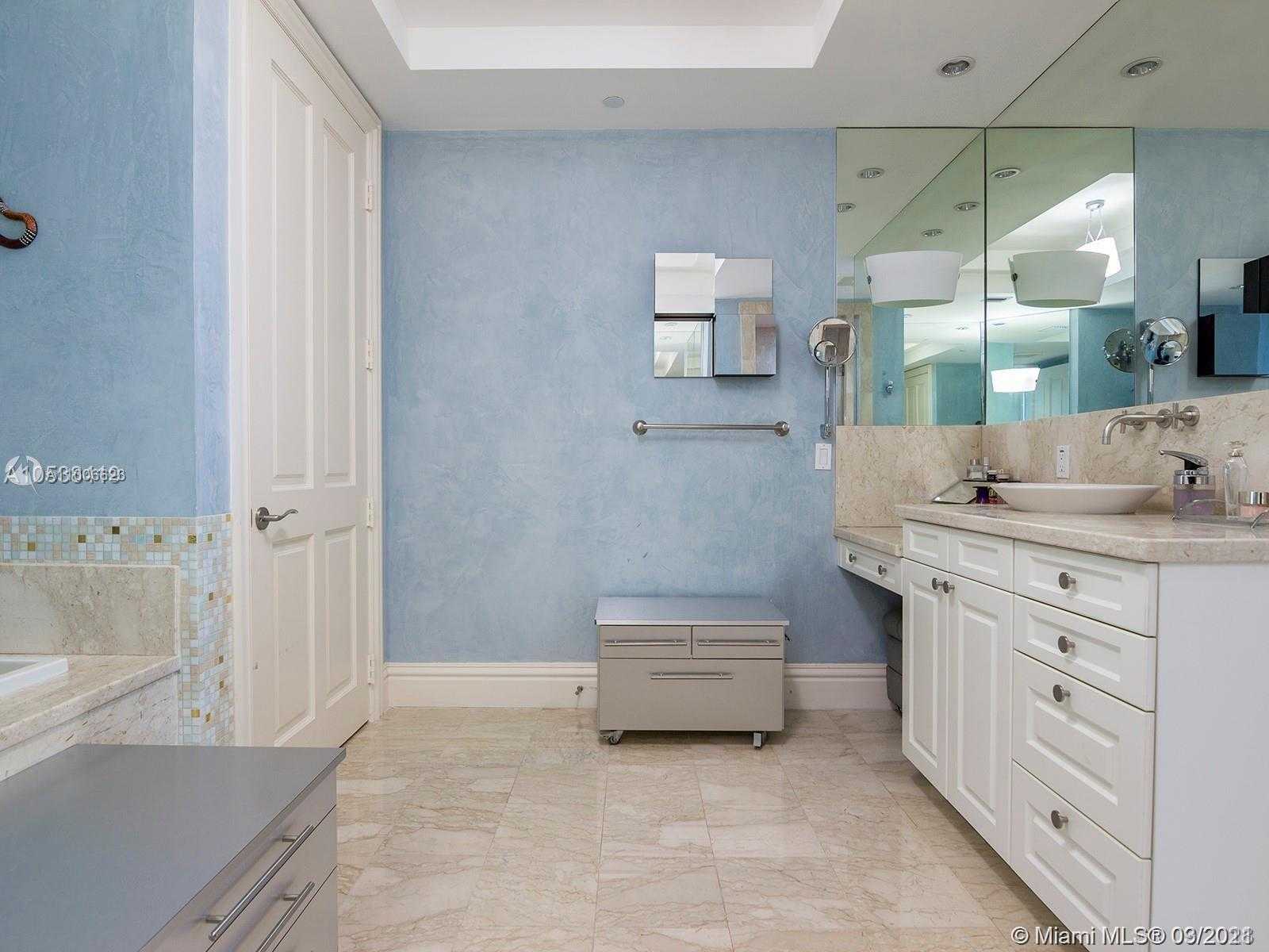 Small Image of 10295 COLLINS AVE #2005, Bal Harbour Number 30