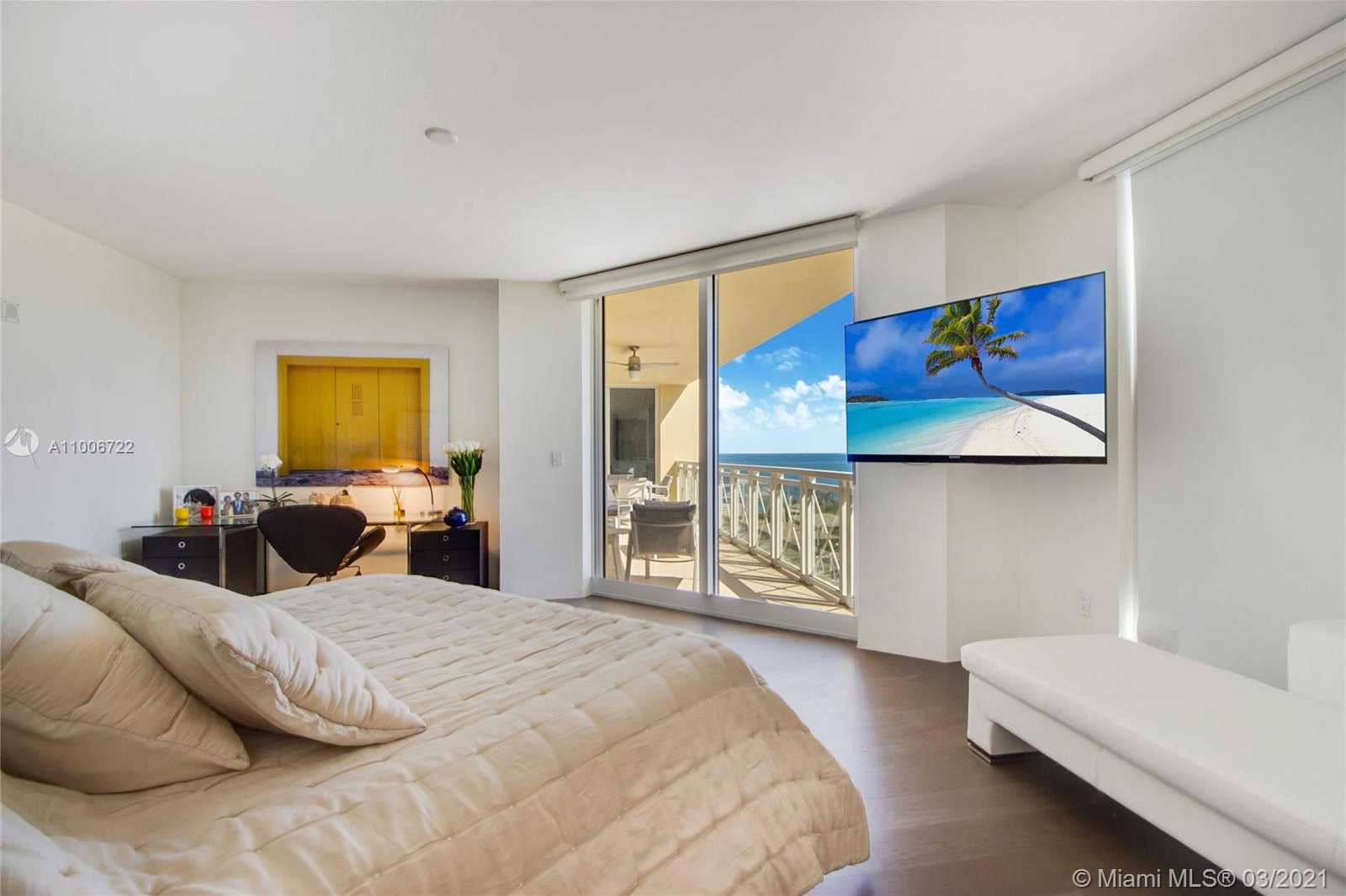 Small Image of 430 GRAND BAY DR #707, Key Biscayne Number 2