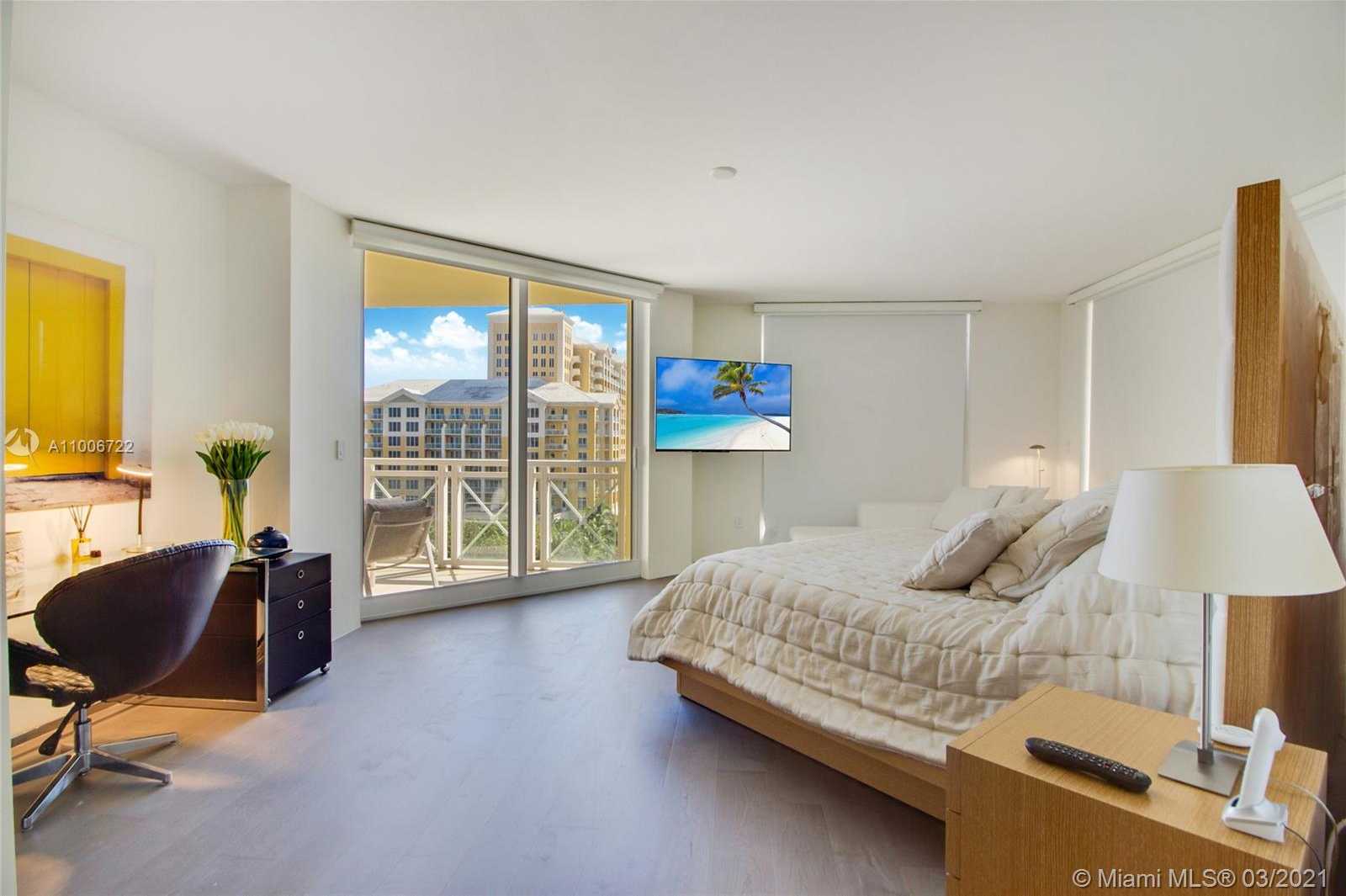 Small Image of 430 GRAND BAY DR #707, Key Biscayne Number 3