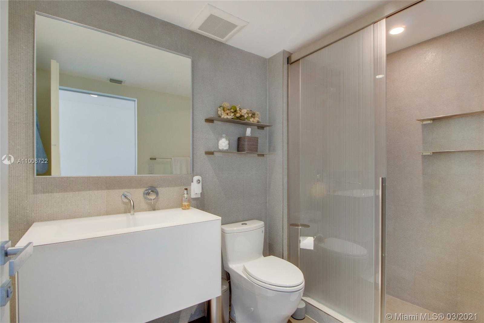 Small Image of 430 GRAND BAY DR #707, Key Biscayne Number 9