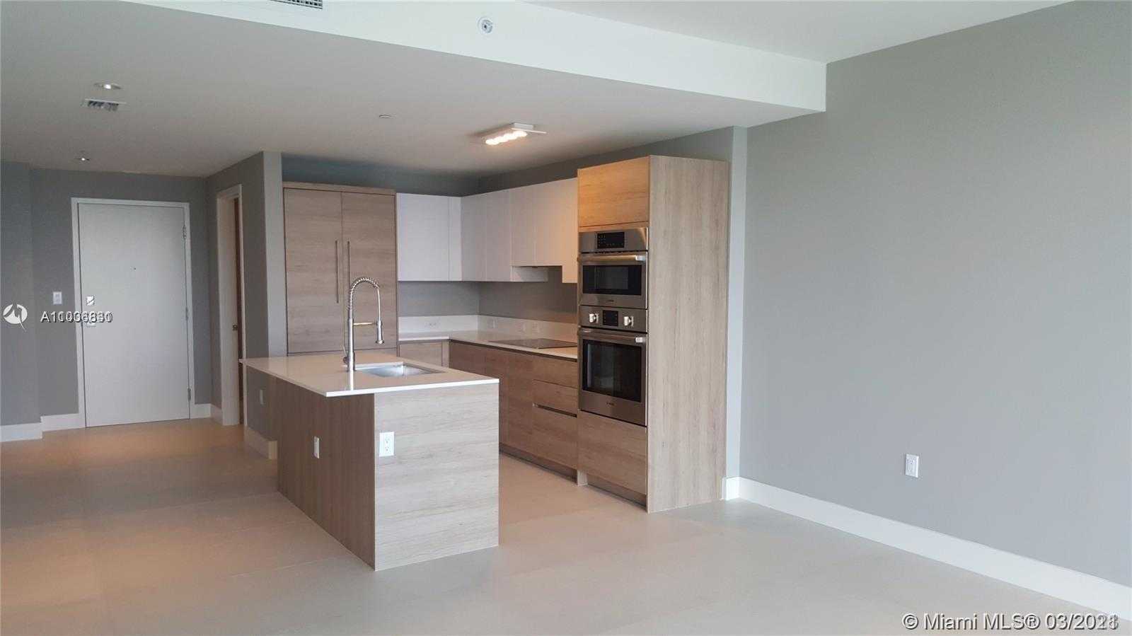Small Image of 10201 EAST BAY HARBOR DR #PH02, Bay Harbor Islands Number 6