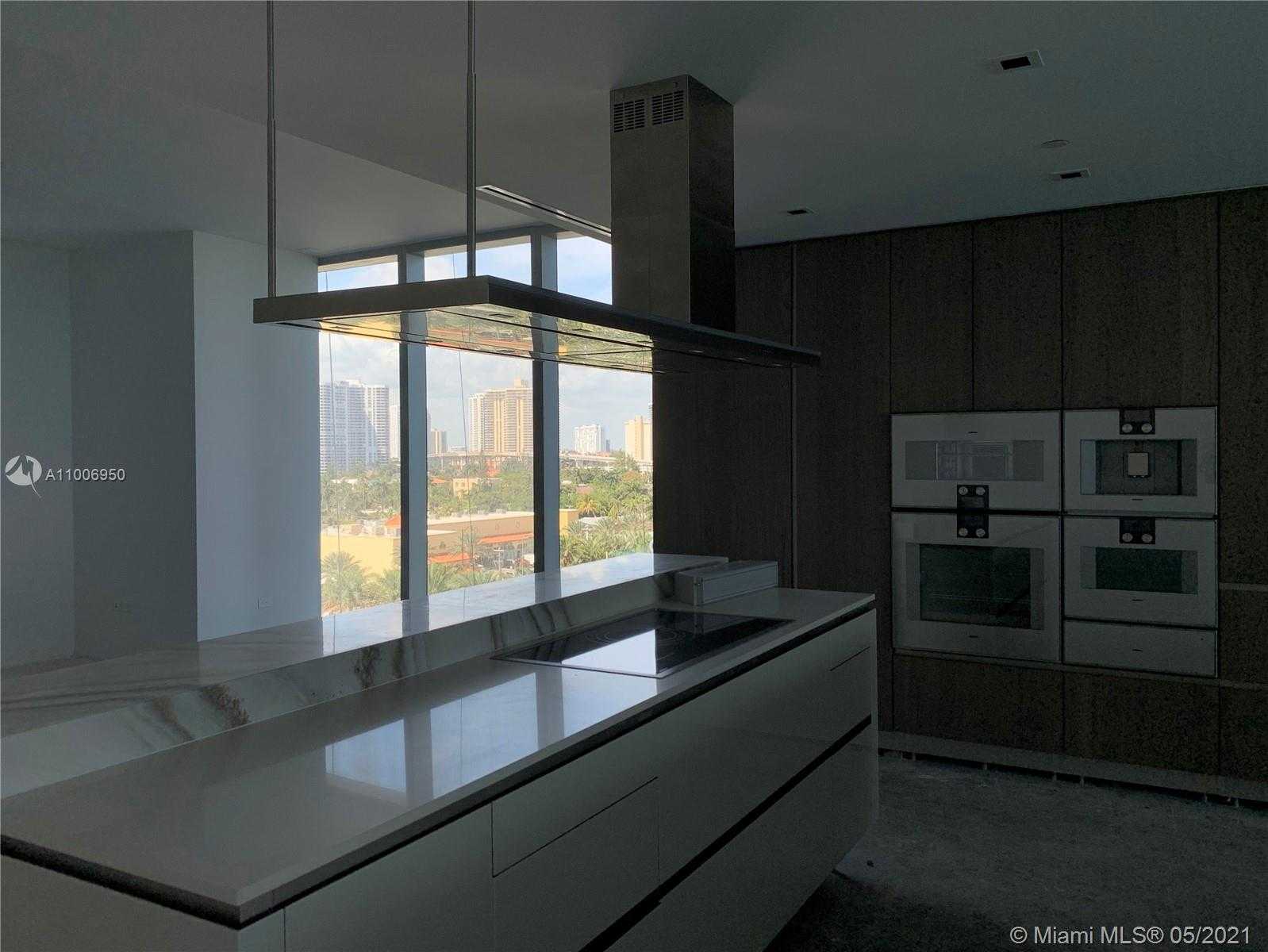 Small Image of 18501 Collins Ave, Sunny Isles Beach, FL 33160, USA Number 8