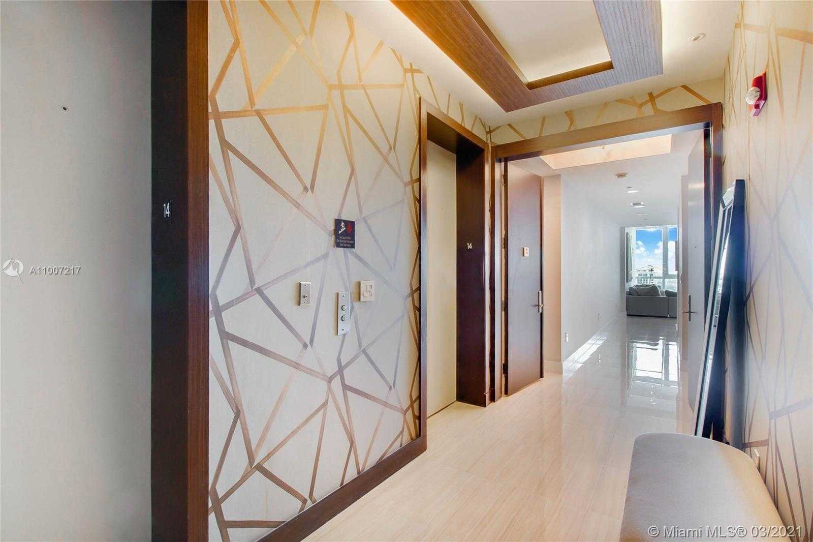 Small Image of 100 South Pointe Dr, Miami Beach, FL 33139, USA Number 12