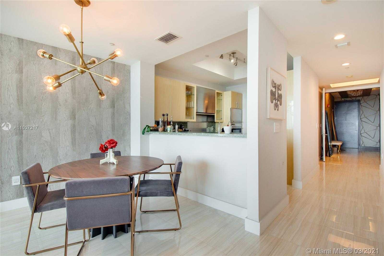 Small Image of 100 South Pointe Dr, Miami Beach, FL 33139, USA Number 4