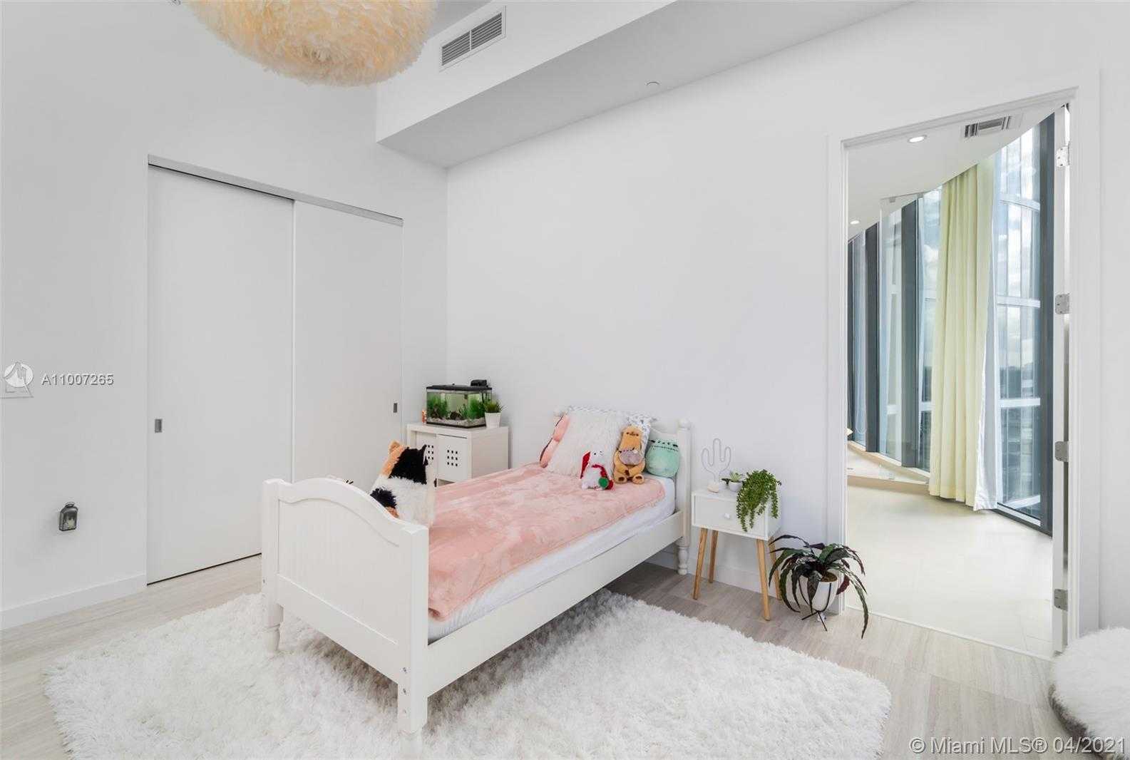 Small Image of 2821 SOUTH BAYSHORE DR #11D, Miami Number 17
