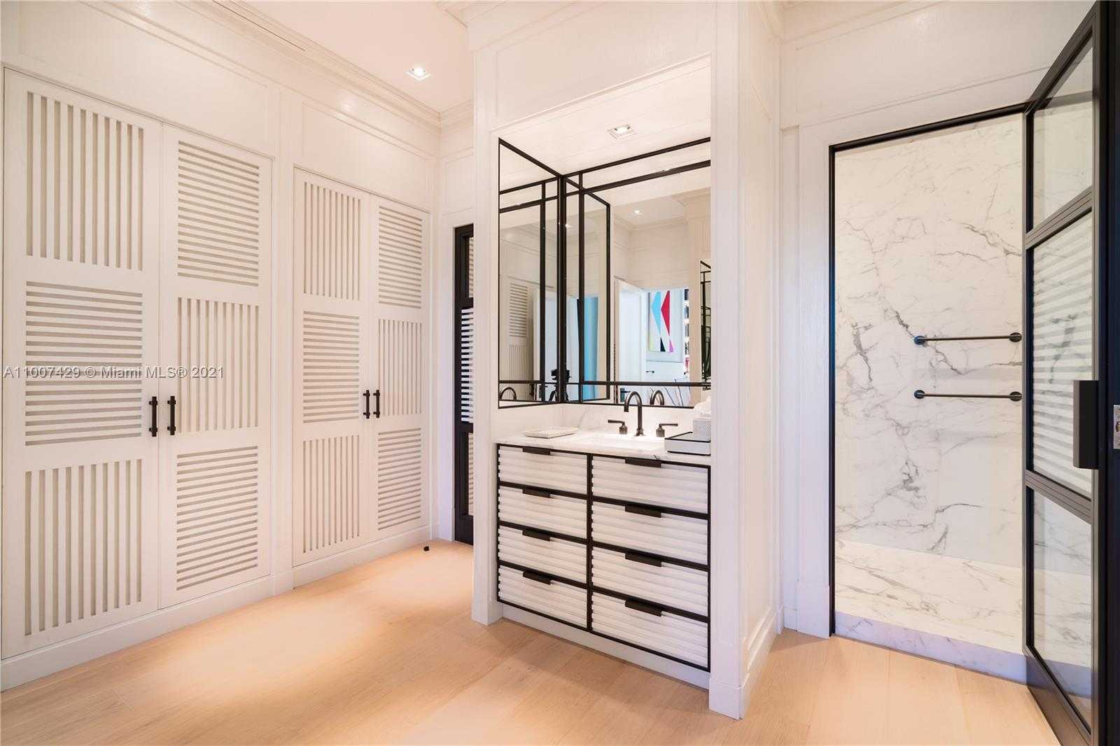 Small Image of 6800 FISHER ISLAND DR #6812, Miami Beach Number 9