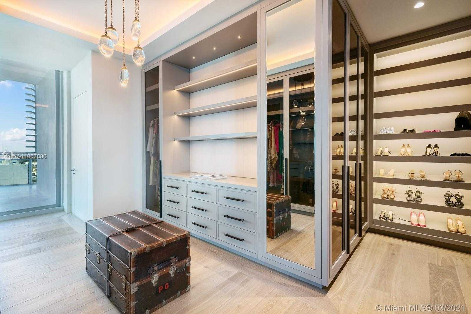 Small Image of 6901 COLLINS AVE #PH, Miami Beach Number 26