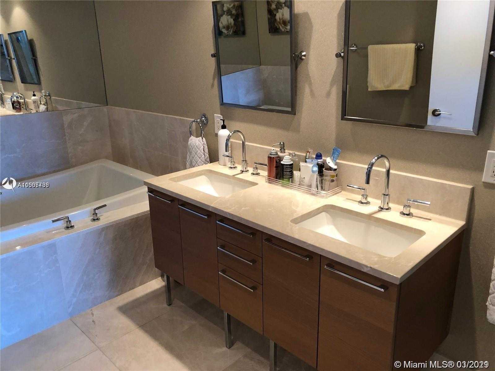 Small Image of 17001 COLLINS AVE #3107, Sunny Isles Beach Number 4