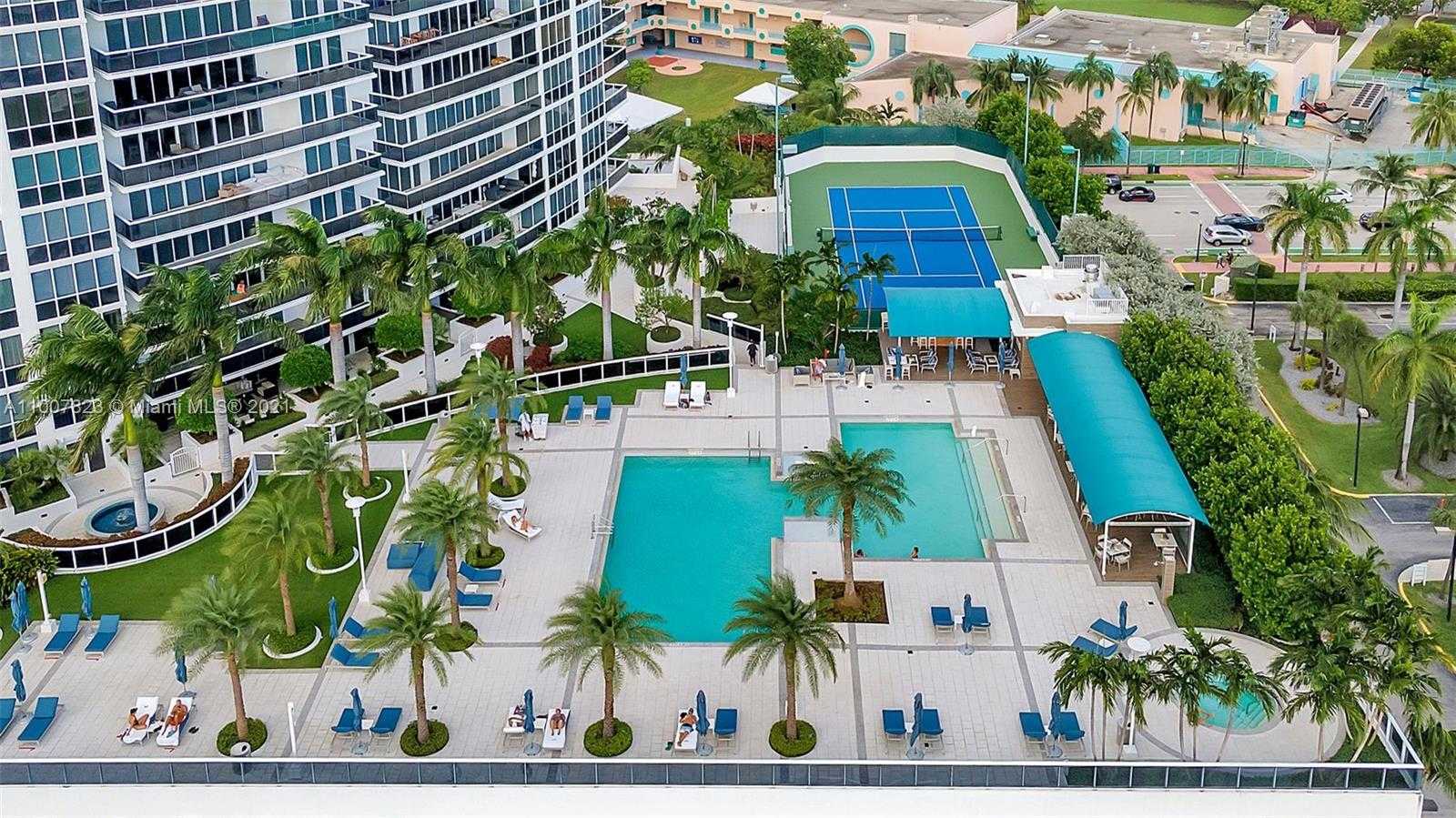 Small Image of 400 ALTON RD #503, Miami Beach Number 2