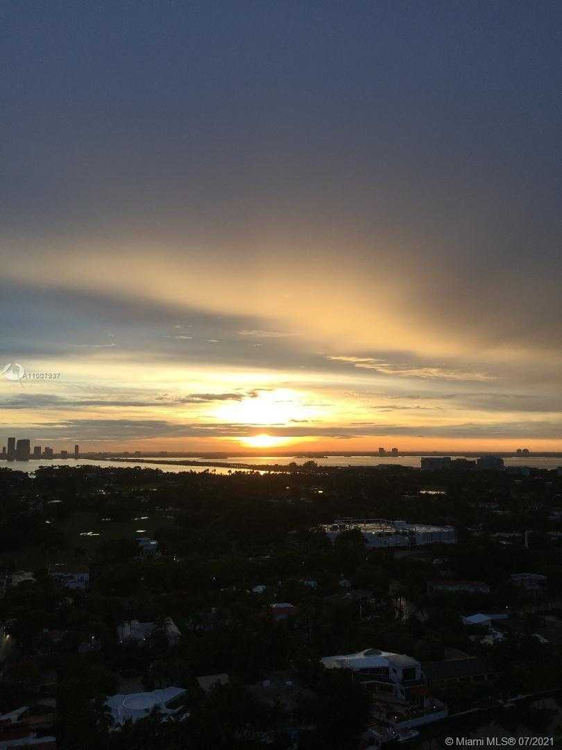 Small Image of 2555 COLLINS AVE #PH210, Miami Beach Number 16
