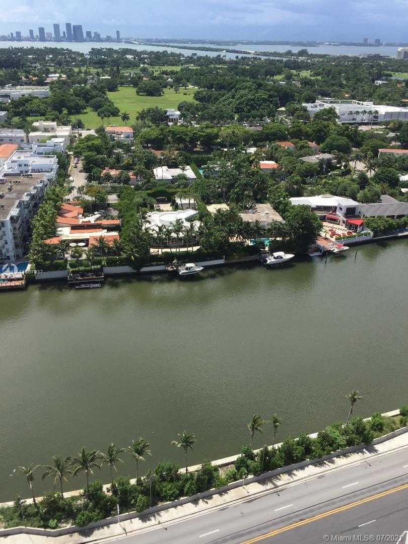 Small Image of 2555 COLLINS AVE #PH210, Miami Beach Number 18