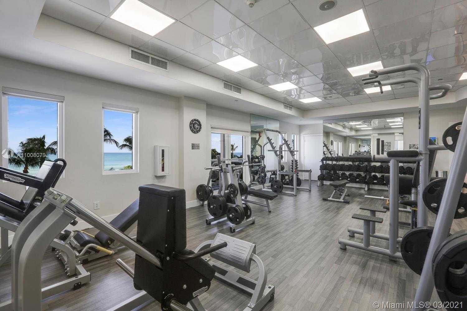 Small Image of 4779 COLLINS AV #1907, Miami Beach Number 52