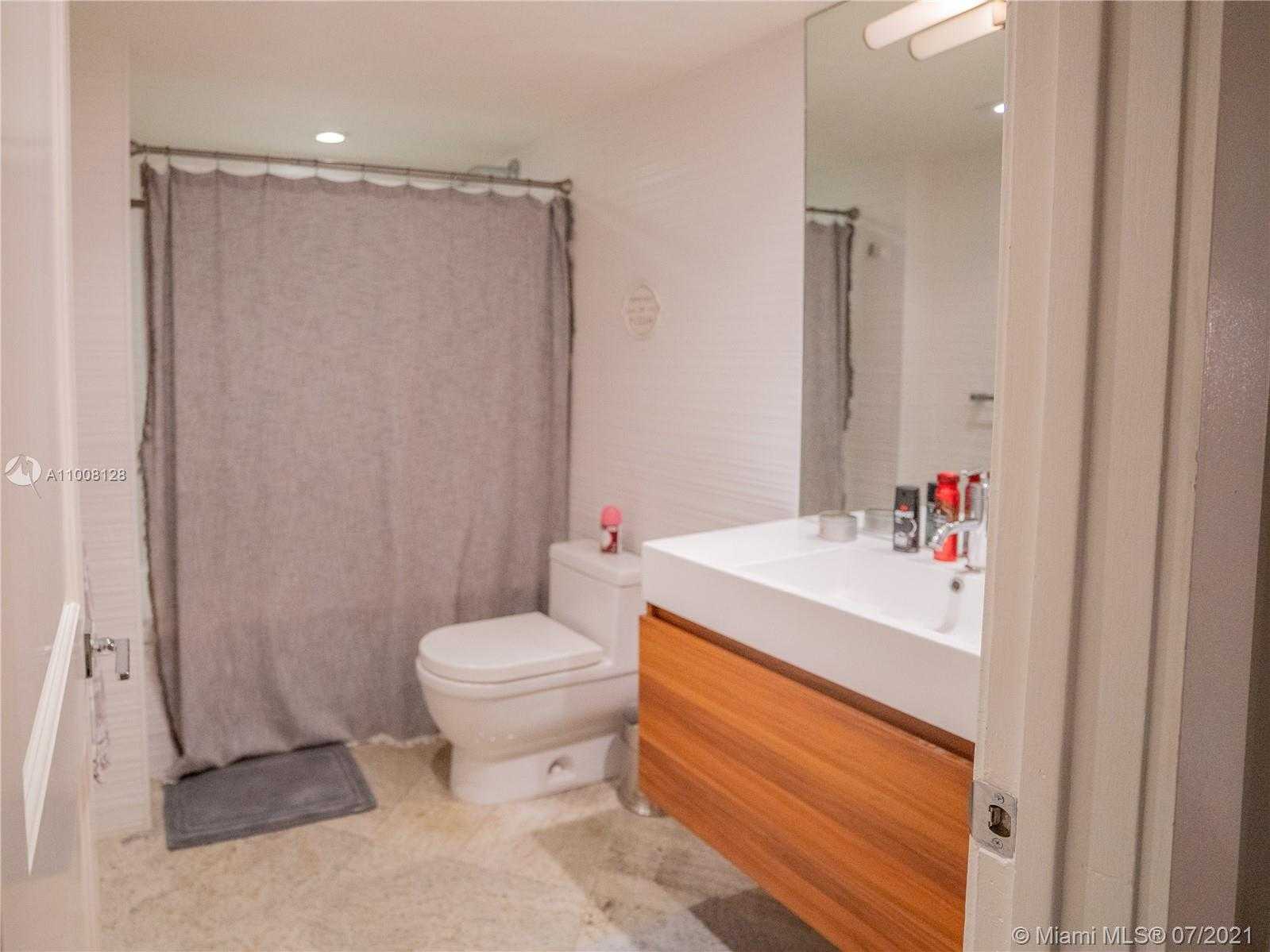 Small Image of 151 CRANDON BLVD #408, Key Biscayne Number 26