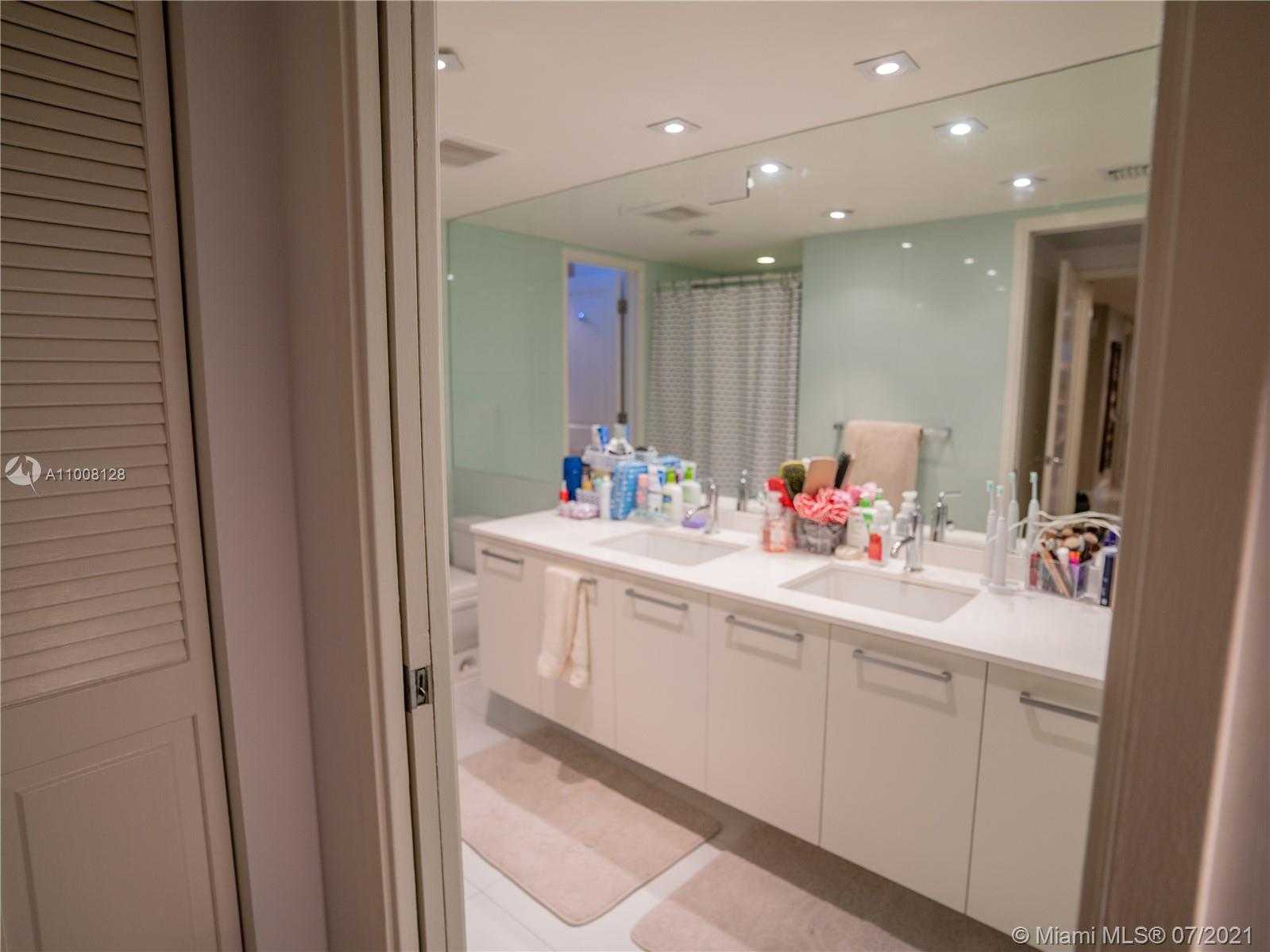 Small Image of 151 CRANDON BLVD #408, Key Biscayne Number 30