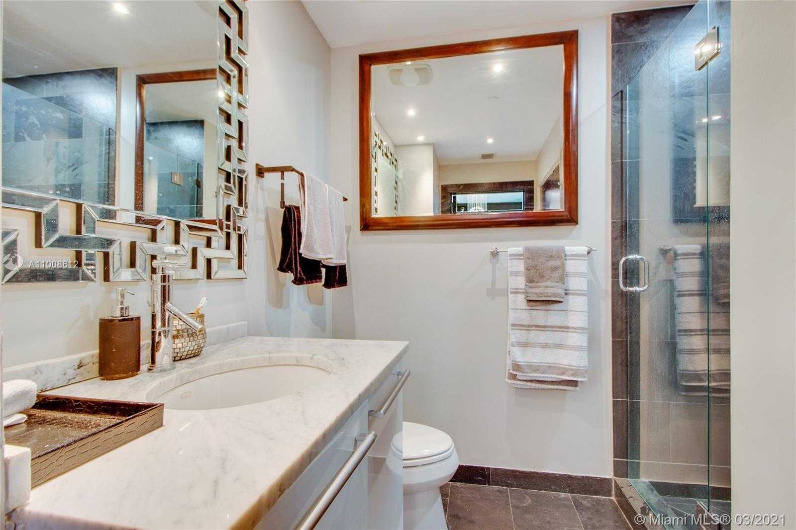 Small Image of 900 BISCAYNE BLVD #2305, Miami Number 10