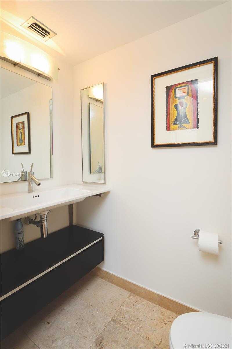 Small Image of 9 ISLAND AVE #1208, Miami Beach Number 13