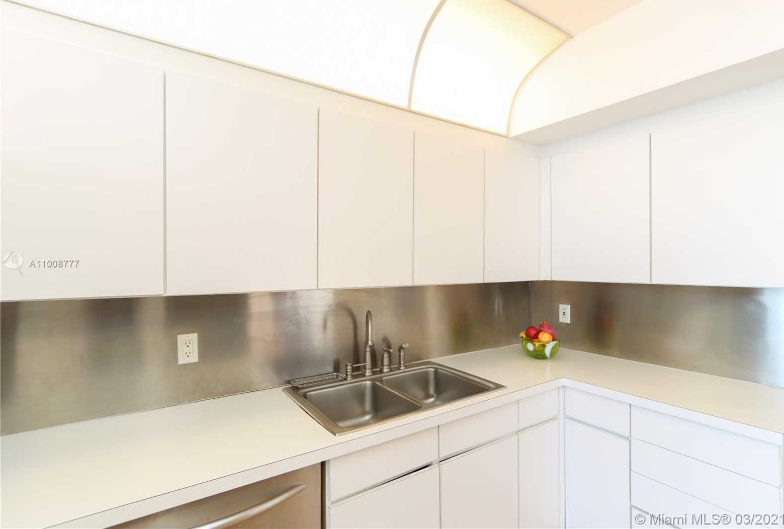 Small Image of 9 ISLAND AVE #1208, Miami Beach Number 9