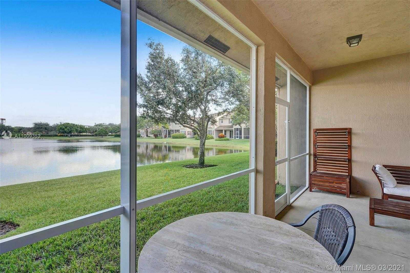 Small Image of 3387 LAKESIDE DR #23, Davie Number 34