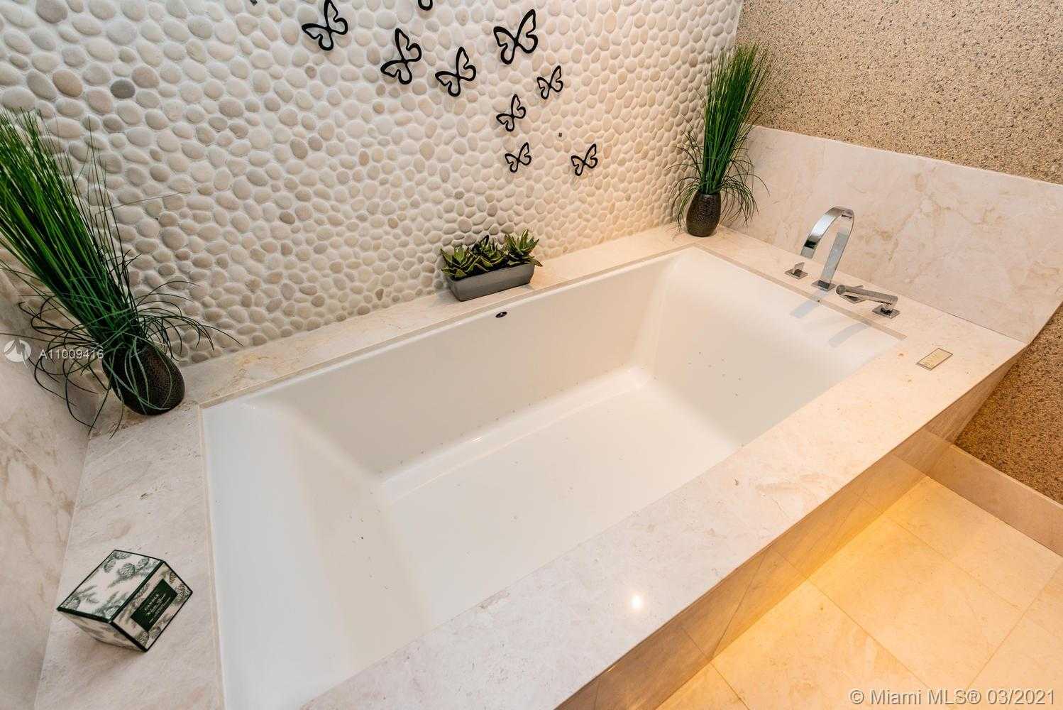 Small Image of 17121 COLLINS AVE #4301, Sunny Isles Beach Number 58