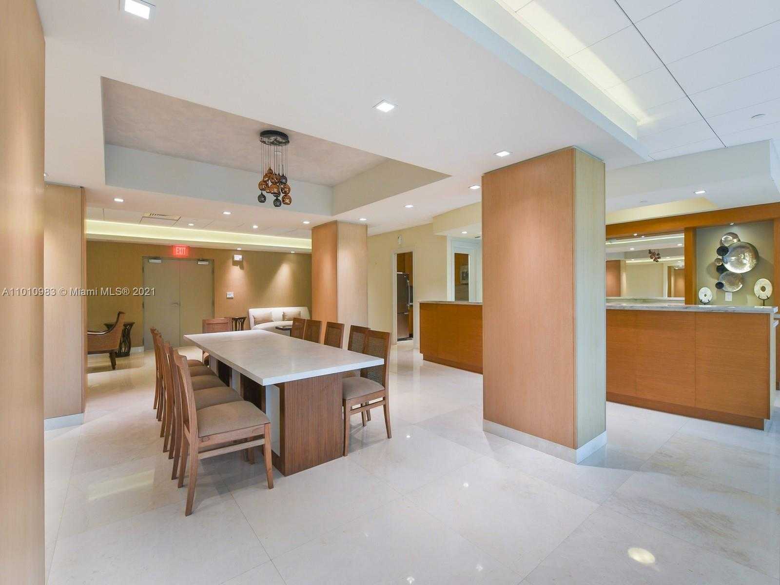 Small Image of 600 GRAPETREE DR #3DN, Key Biscayne Number 27
