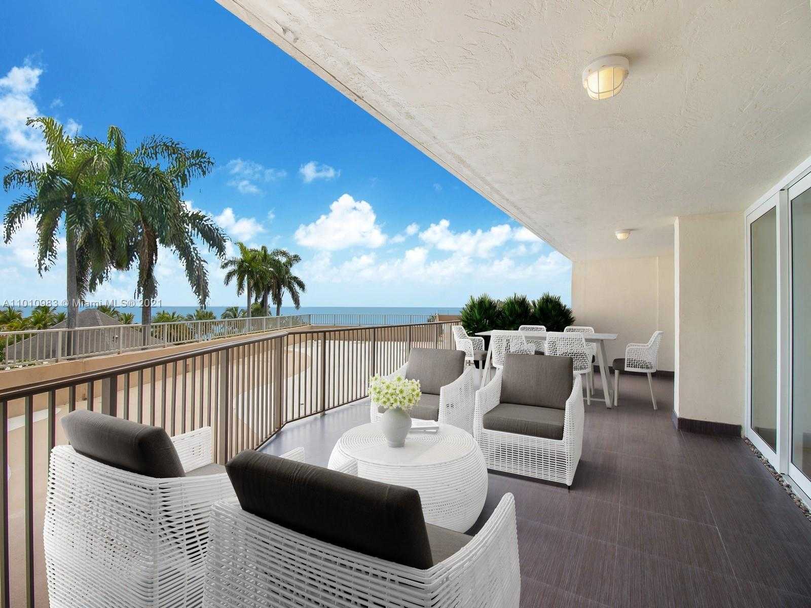 Small Image of 600 GRAPETREE DR #3DN, Key Biscayne Number 3