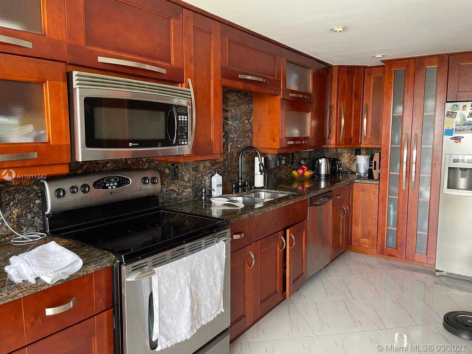 Small Image of 290 174TH ST #1416, Sunny Isles Beach Number 14