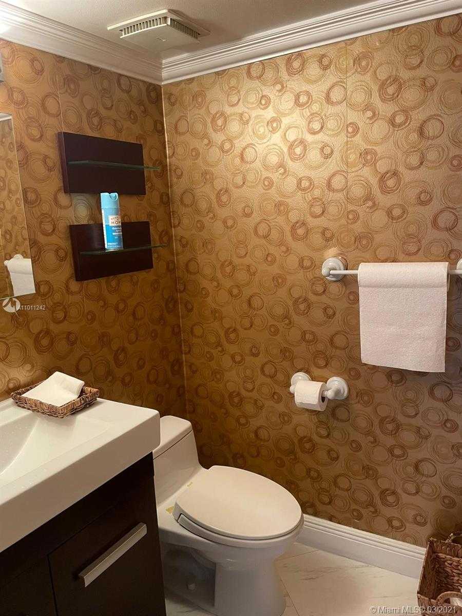 Small Image of 290 174TH ST #1416, Sunny Isles Beach Number 18