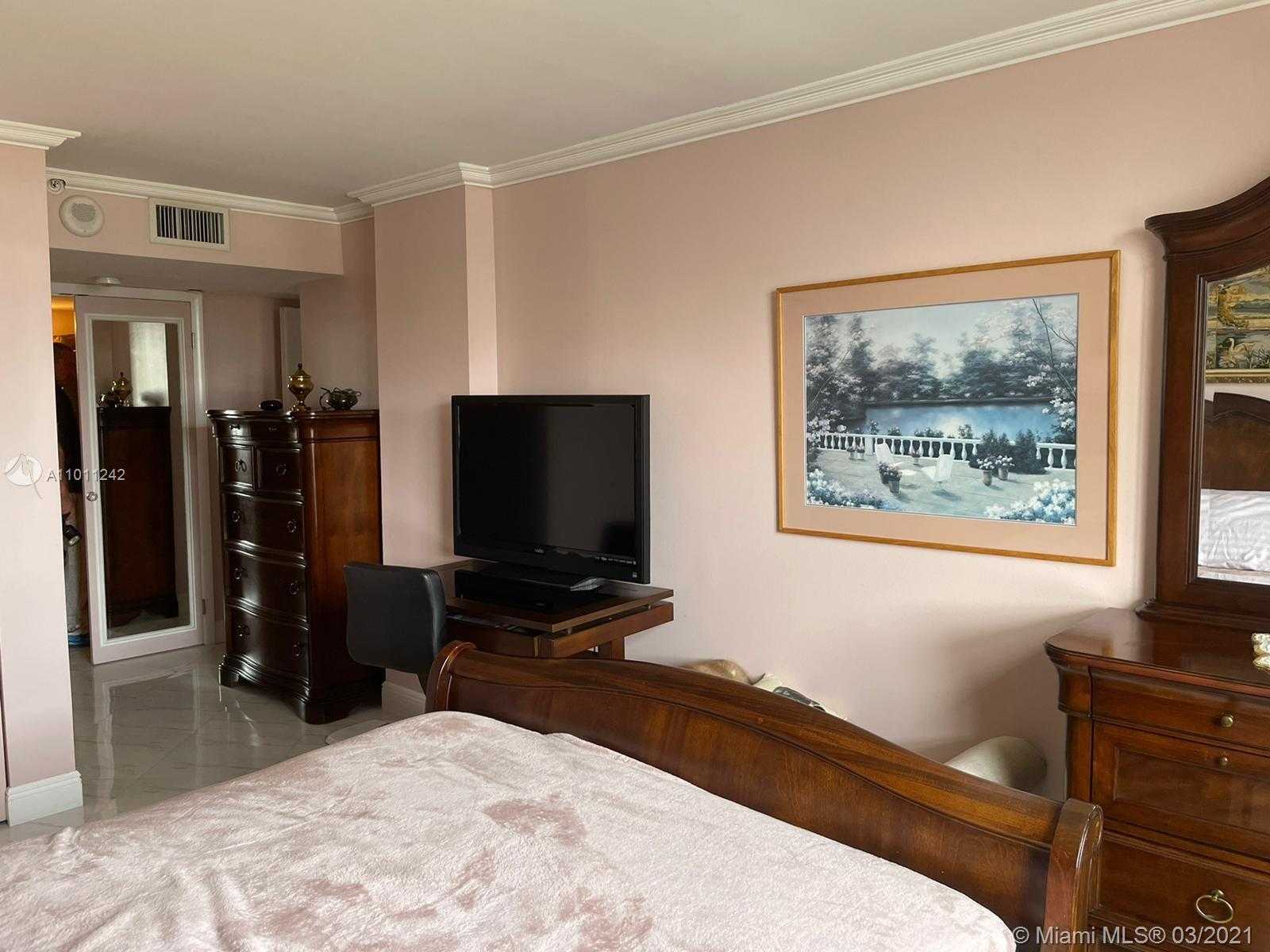 Small Image of 290 174TH ST #1416, Sunny Isles Beach Number 25