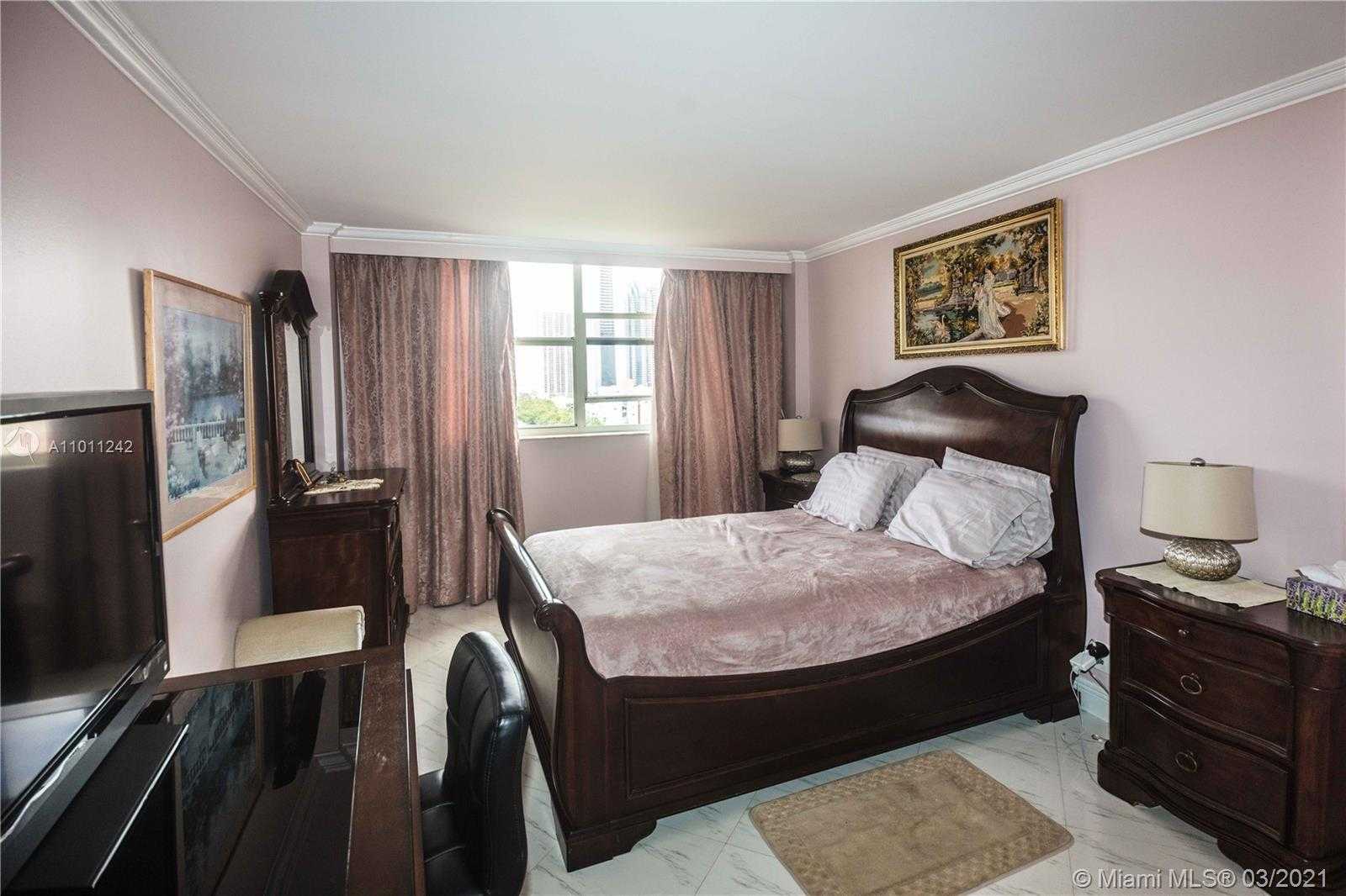 Small Image of 290 174TH ST #1416, Sunny Isles Beach Number 26
