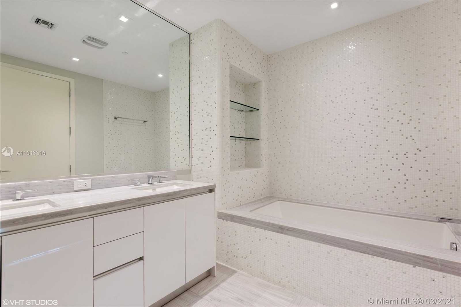 Small Image of 16901 COLLINS AVE #1904, Sunny Isles Beach Number 13