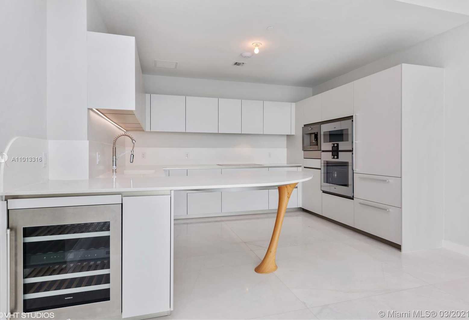 Small Image of 16901 COLLINS AVE #1904, Sunny Isles Beach Number 8