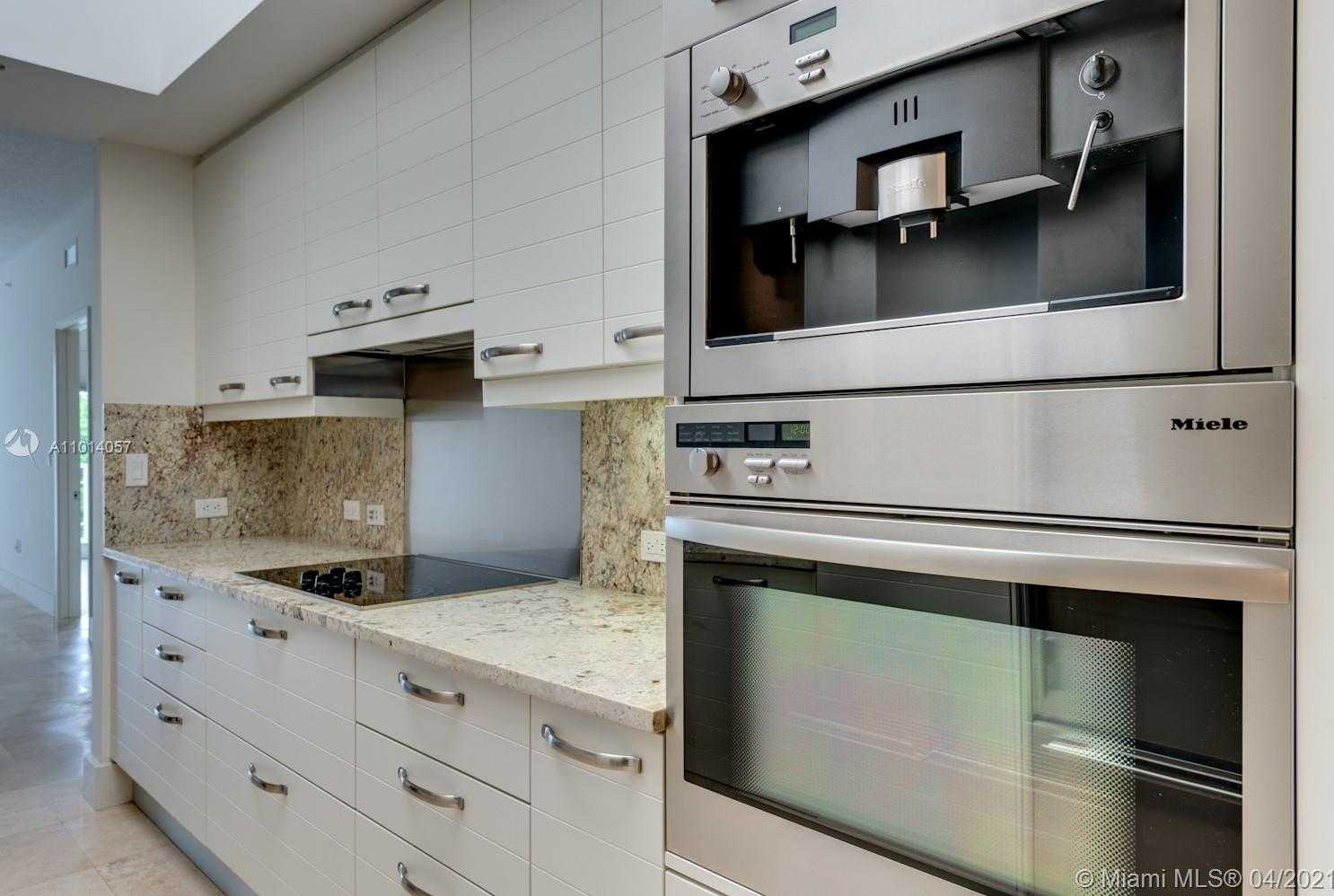 Small Image of 3540 MAIN HWY #502, Coconut Grove Number 5