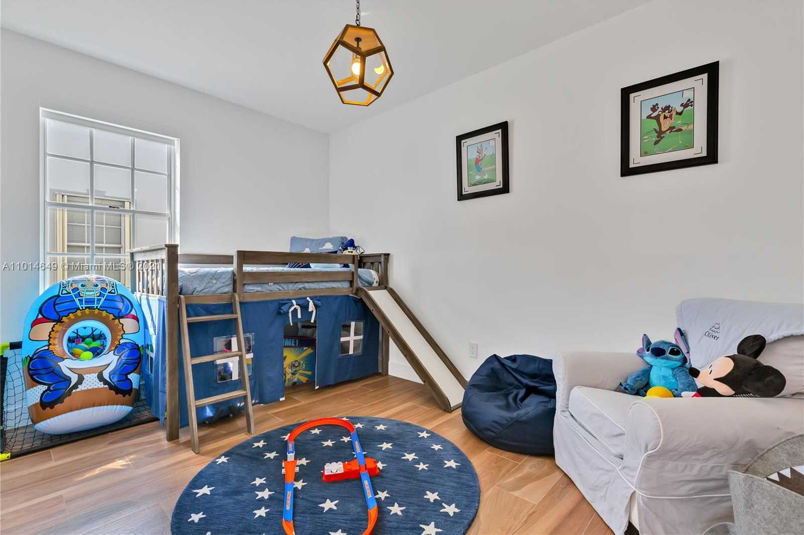 Small Image of 37 MAJORCA AVE #501, Coral Gables Number 17